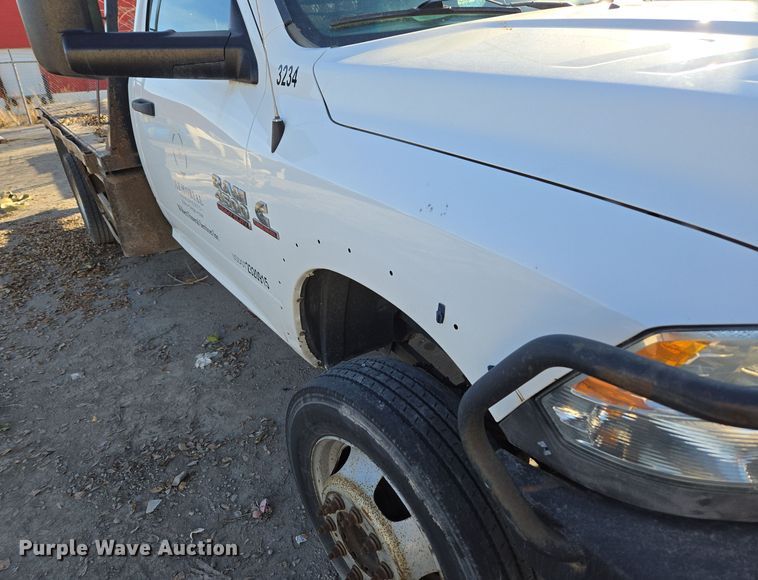 image for item ER5055 2014 Dodge Ram 4500HD flatbed truck