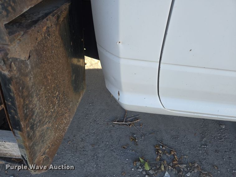 image for item ER5055 2014 Dodge Ram 4500HD flatbed truck