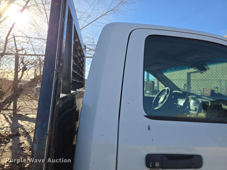 image for item ER5055 2014 Dodge Ram 4500HD flatbed truck