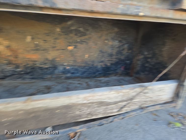 image for item ER5055 2014 Dodge Ram 4500HD flatbed truck