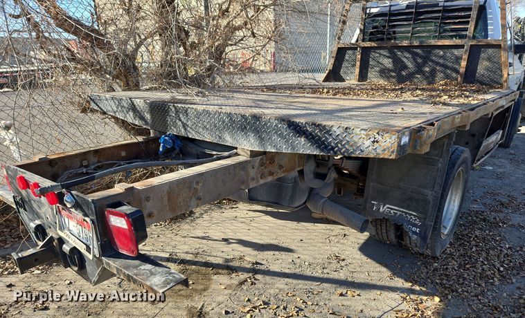 image for item ER5055 2014 Dodge Ram 4500HD flatbed truck