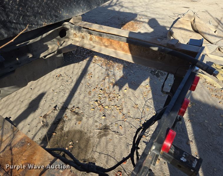 image for item ER5055 2014 Dodge Ram 4500HD flatbed truck