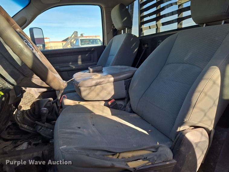 image for item ER5055 2014 Dodge Ram 4500HD flatbed truck