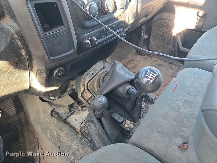 image for item ER5055 2014 Dodge Ram 4500HD flatbed truck