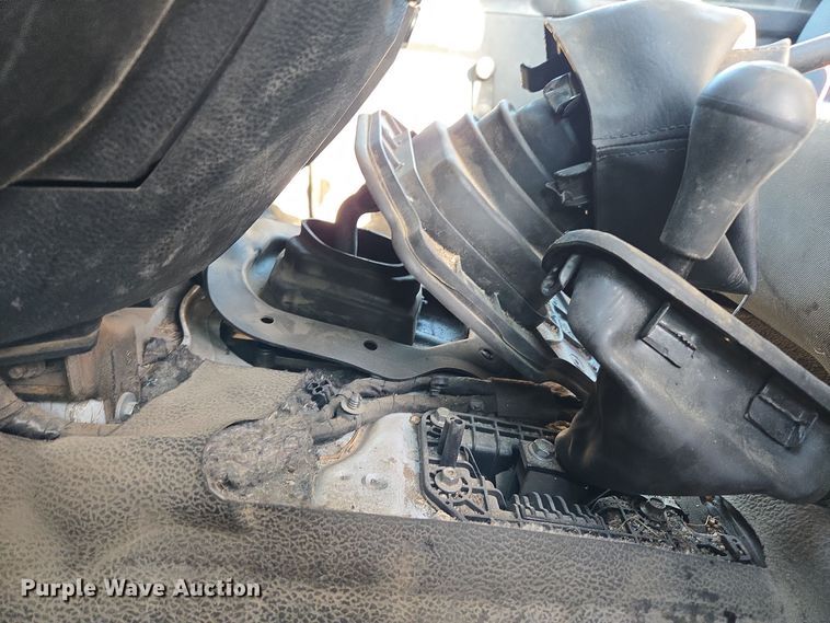 image for item ER5055 2014 Dodge Ram 4500HD flatbed truck