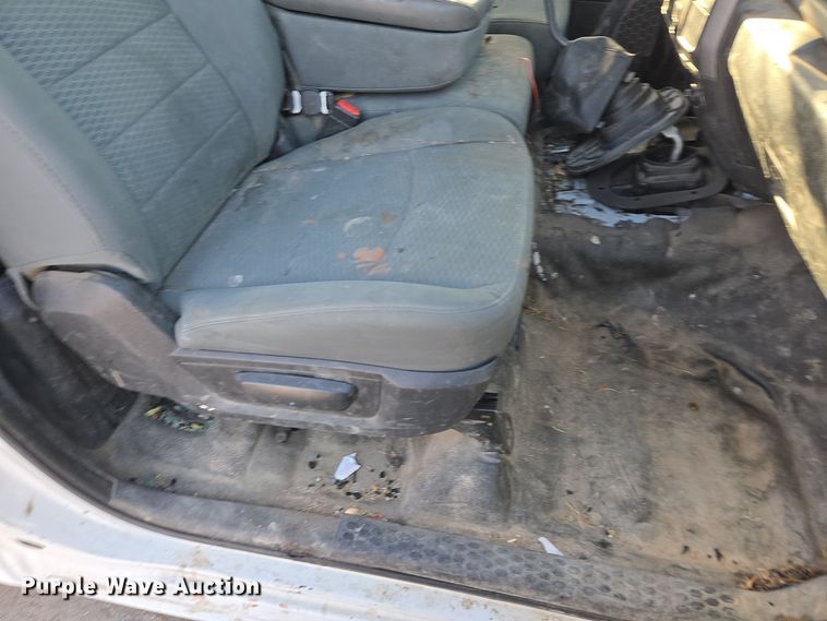 image for item ER5055 2014 Dodge Ram 4500HD flatbed truck