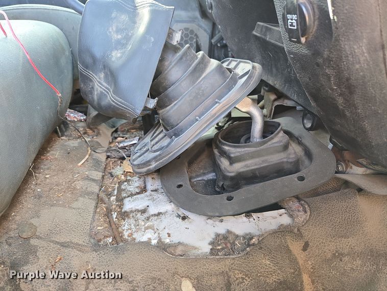 image for item ER5055 2014 Dodge Ram 4500HD flatbed truck