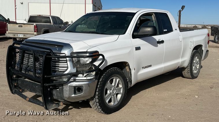 image for item ER8551 2016 Toyota Tundra Double Cab pickup truck