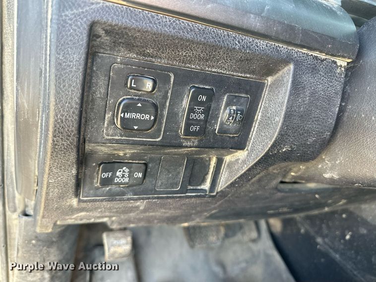 image for item ER8551 2016 Toyota Tundra Double Cab pickup truck