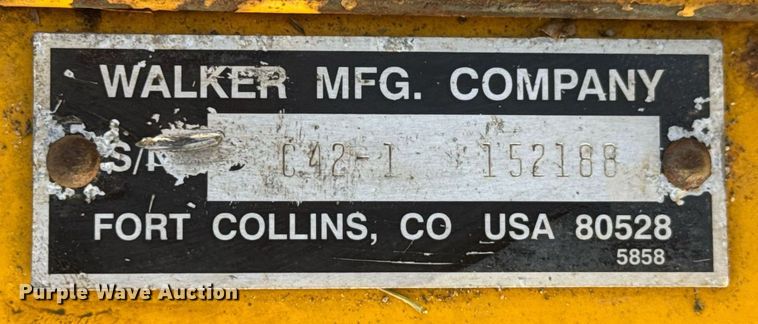 image for item LH9385 2016 Walker MT25I-11 ZTR lawn mower