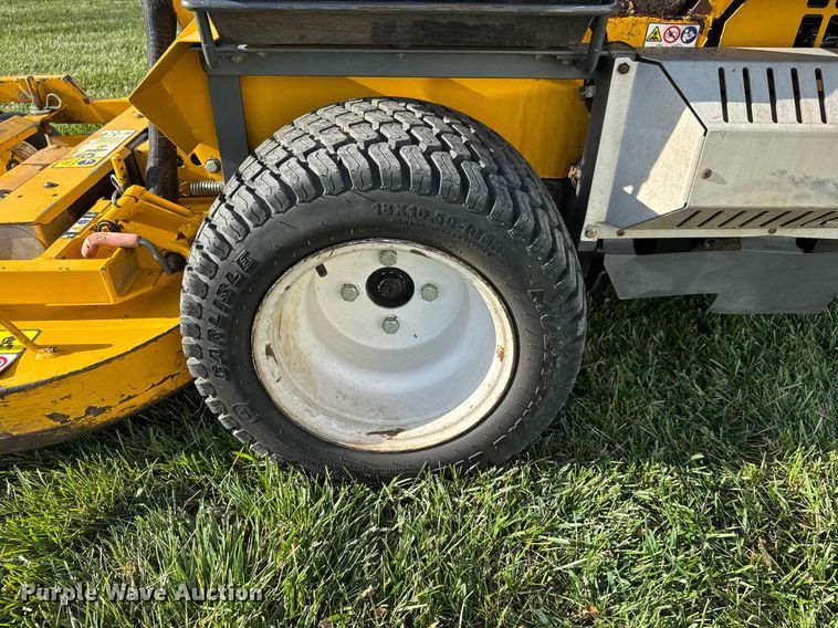 image for item LH9385 2016 Walker MT25I-11 ZTR lawn mower