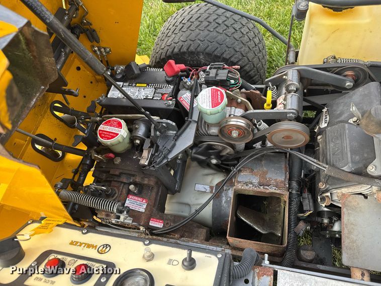 image for item LH9386 2014 Walker MT23-11 ZTR lawn mower