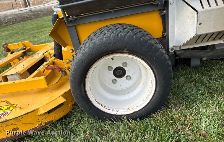 image for item LH9386 2014 Walker MT23-11 ZTR lawn mower