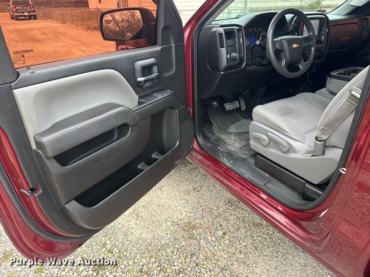 image for item LH9389 2014 Chevrolet Silverado 1500 pickup truck