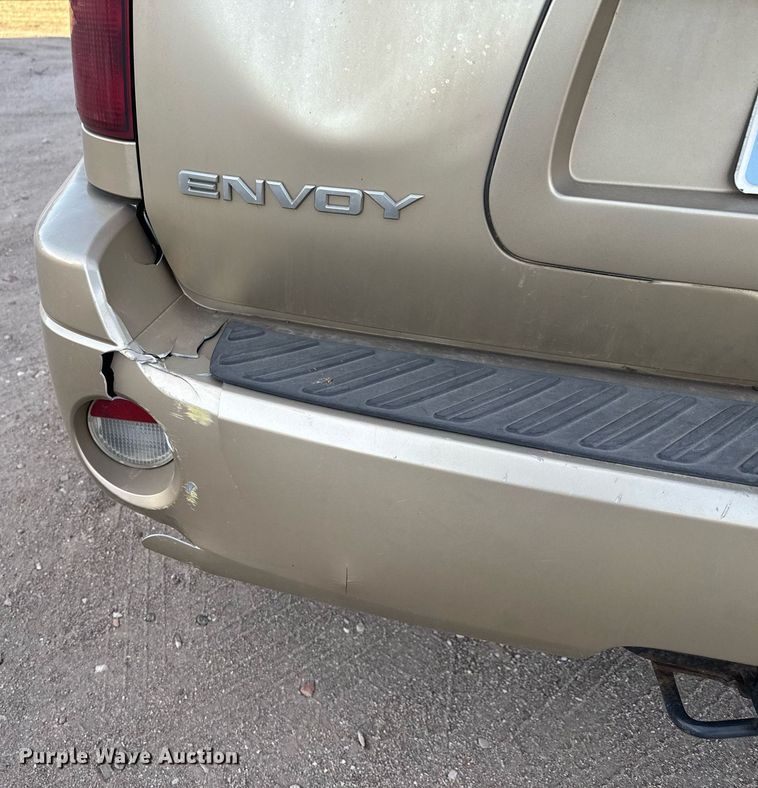image for item LH9398 2006 GMC Envoy SUV