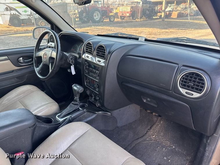 image for item LH9398 2006 GMC Envoy SUV