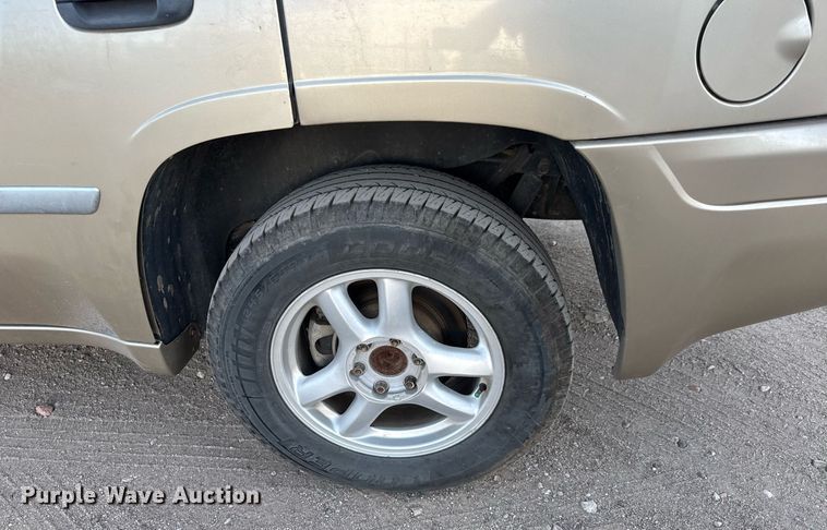 image for item LH9398 2006 GMC Envoy SUV