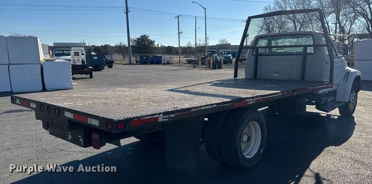 image for item LH9405 1998 Ford F800 flatbed truck