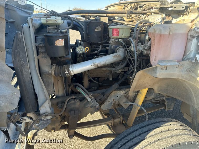 image for item LH9405 1998 Ford F800 flatbed truck