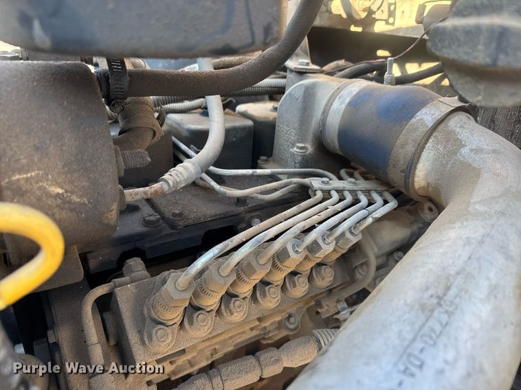 image for item LH9405 1998 Ford F800 flatbed truck