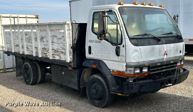 image for item NJ9725 1998 Mitsubishi FH211 flatbed truck