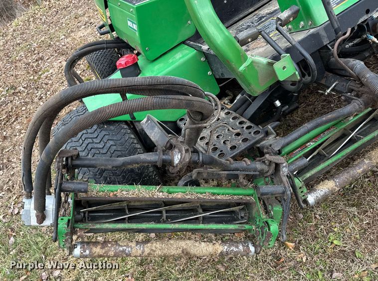 image for item OG9786 2000 John Deere  3235B reel mower