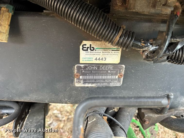 image for item OG9786 2000 John Deere  3235B reel mower