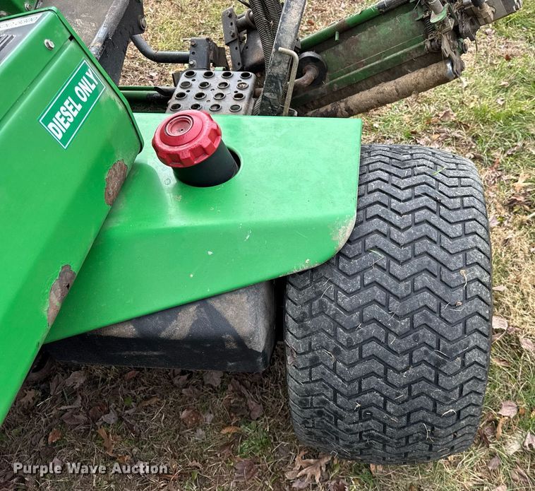 image for item OG9786 2000 John Deere  3235B reel mower