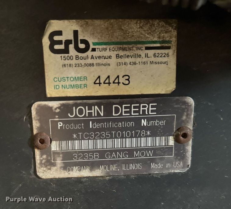 image for item OG9786 2000 John Deere  3235B reel mower