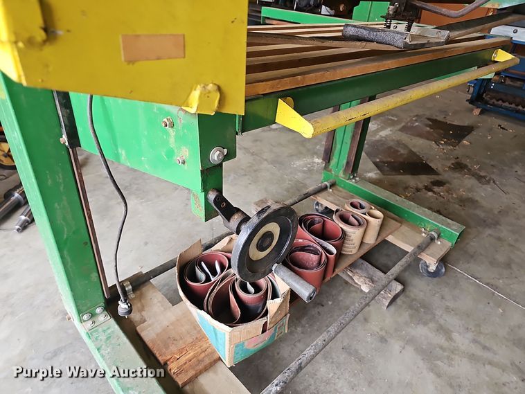 image for item OJ9330 Woodtek belt sander