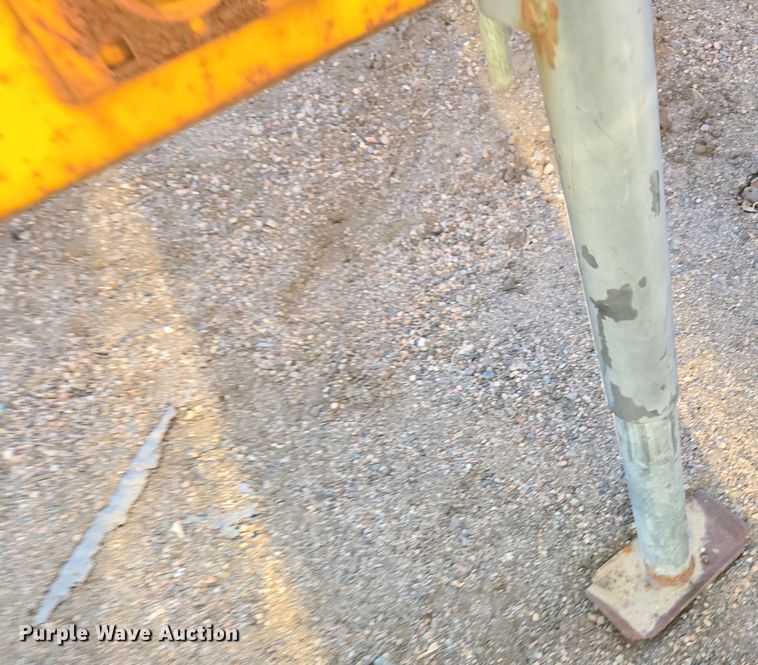 image for item YA0156 1994 Shop built pole trailer