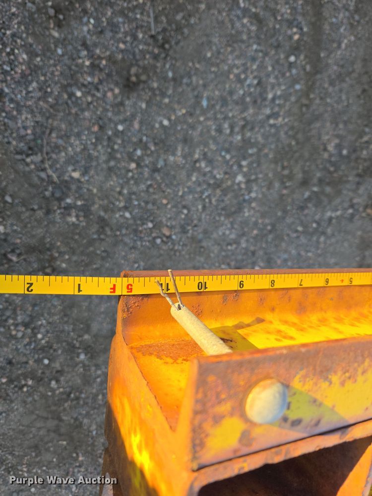 image for item YA0156 1994 Shop built pole trailer