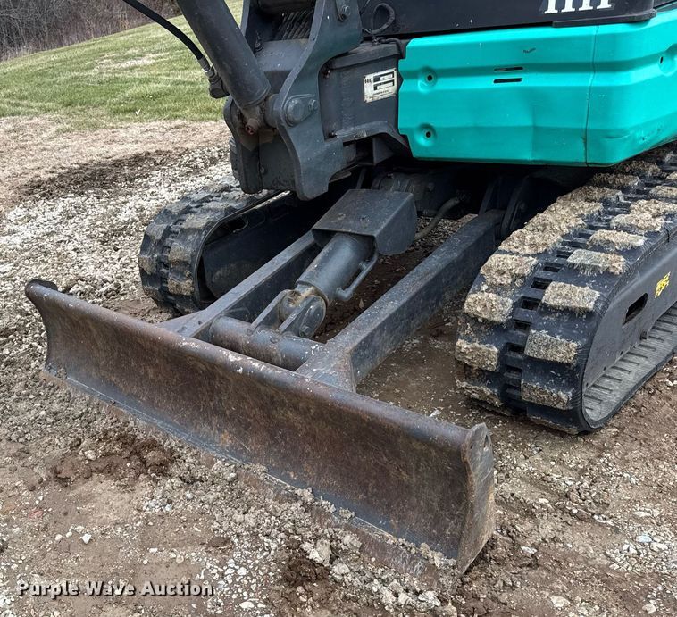 image for item DH9571 IHI Construction Machinery Limited 30V4 mini excavator