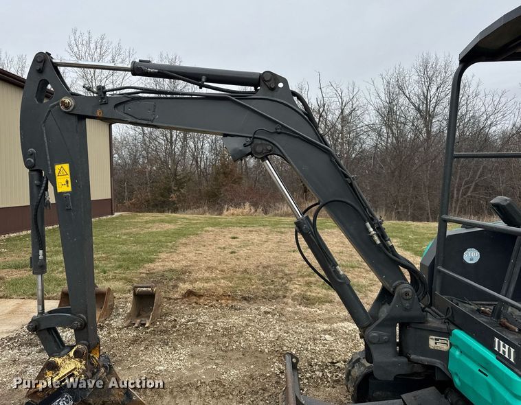 image for item DH9571 IHI Construction Machinery Limited 30V4 mini excavator