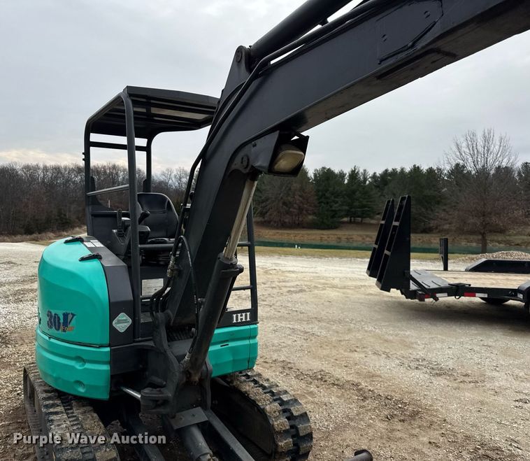 image for item DH9571 IHI Construction Machinery Limited 30V4 mini excavator