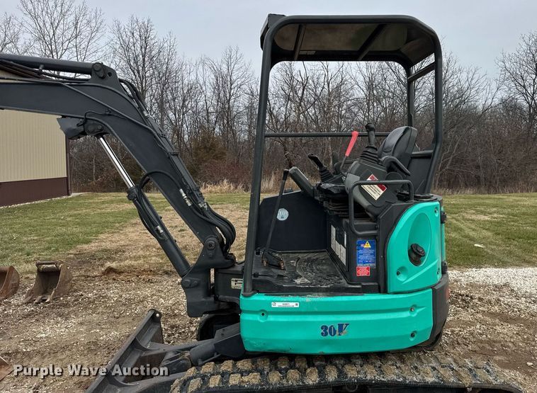 image for item DH9571 IHI Construction Machinery Limited 30V4 mini excavator