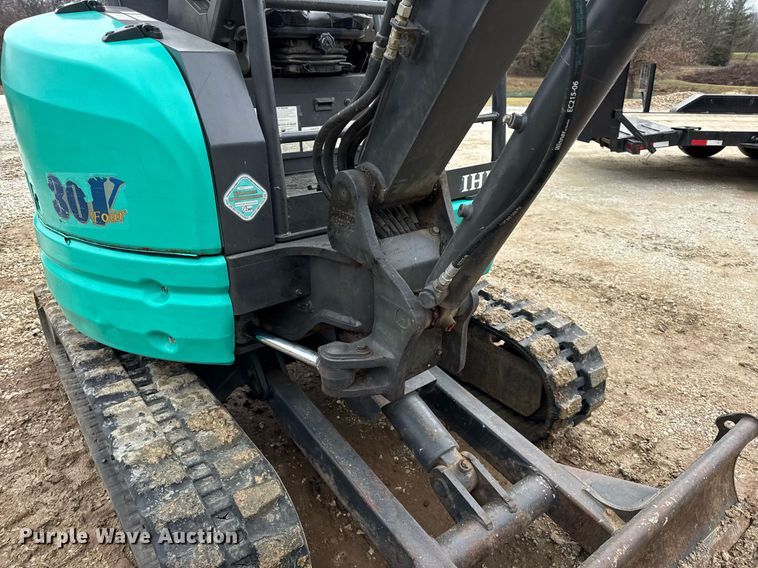 image for item DH9571 IHI Construction Machinery Limited 30V4 mini excavator