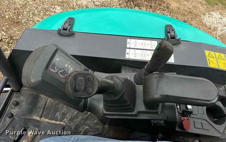 image for item DH9571 IHI Construction Machinery Limited 30V4 mini excavator