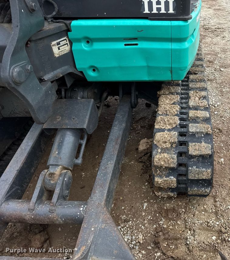 image for item DH9571 IHI Construction Machinery Limited 30V4 mini excavator