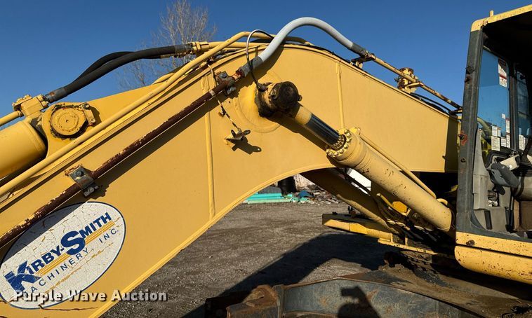 image for item DJ9739 2002 Komatsu PC200LC-6LE excavator