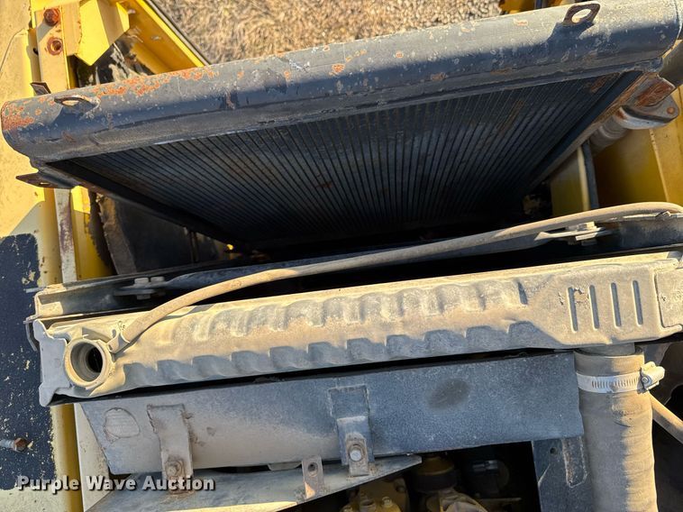 image for item DJ9739 2002 Komatsu PC200LC-6LE excavator
