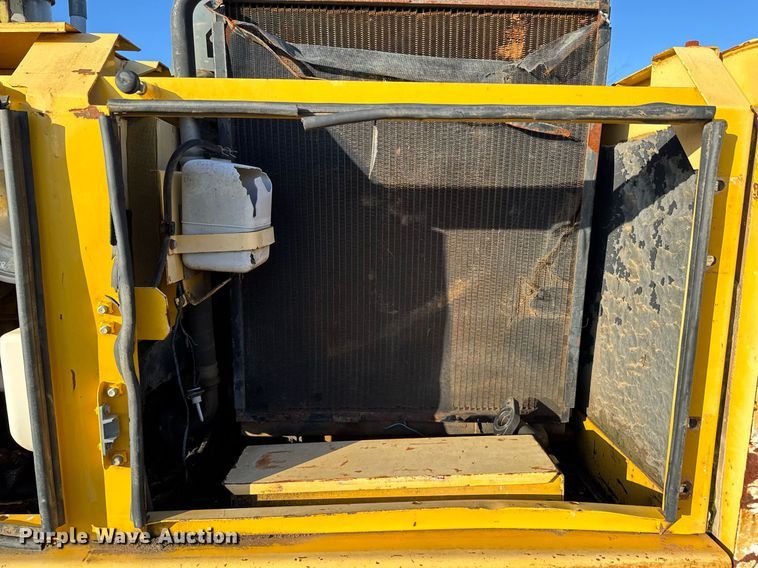 image for item DJ9739 2002 Komatsu PC200LC-6LE excavator