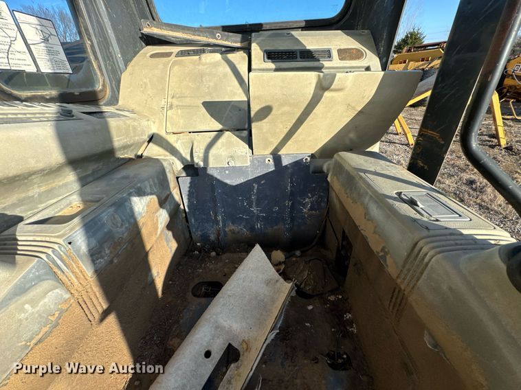 image for item DJ9739 2002 Komatsu PC200LC-6LE excavator