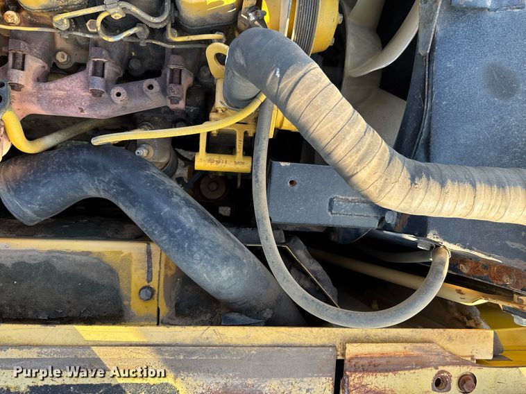 image for item DJ9739 2002 Komatsu PC200LC-6LE excavator