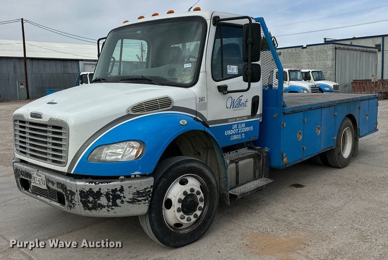 image for item DP6065 2013 Freightliner FL112 flatbed truck