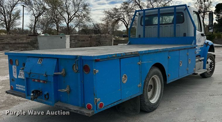 image for item DP6065 2013 Freightliner FL112 flatbed truck