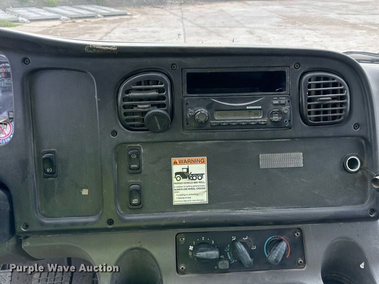 image for item DP6065 2013 Freightliner FL112 flatbed truck