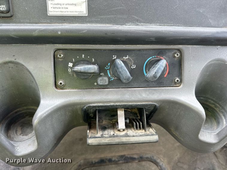 image for item DP6065 2013 Freightliner FL112 flatbed truck