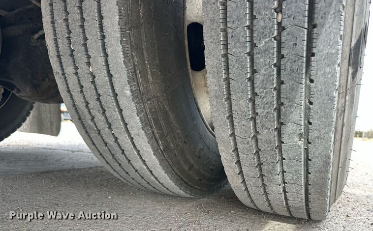 image for item DP6065 2013 Freightliner FL112 flatbed truck