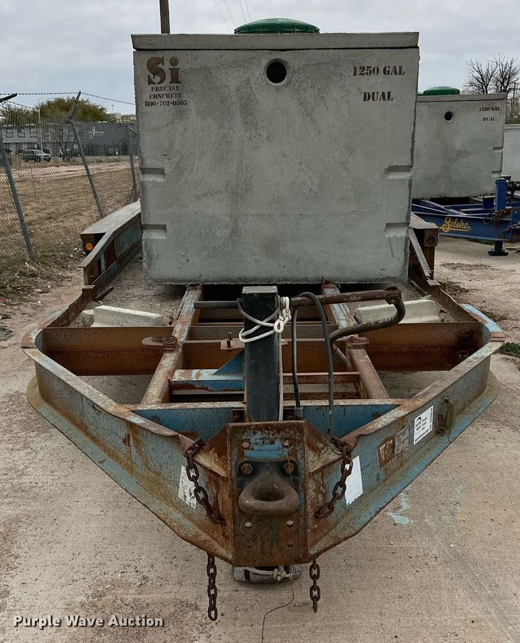 image for item DP6070 2001 Belshe T-18 equipment trailer